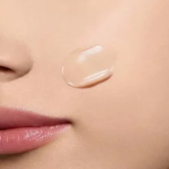 Soin De Jour>CLARINS Baume Beauté Éclair                Effet tenseur & coup d'éclat - Format Pick & Love