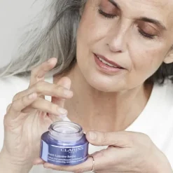 Soin De Jour><noscript><img width=