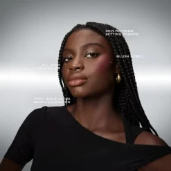 Blush><noscript><img width=