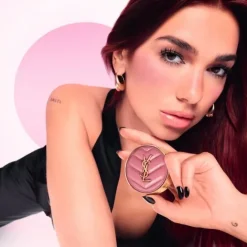 Blush><noscript><img width=